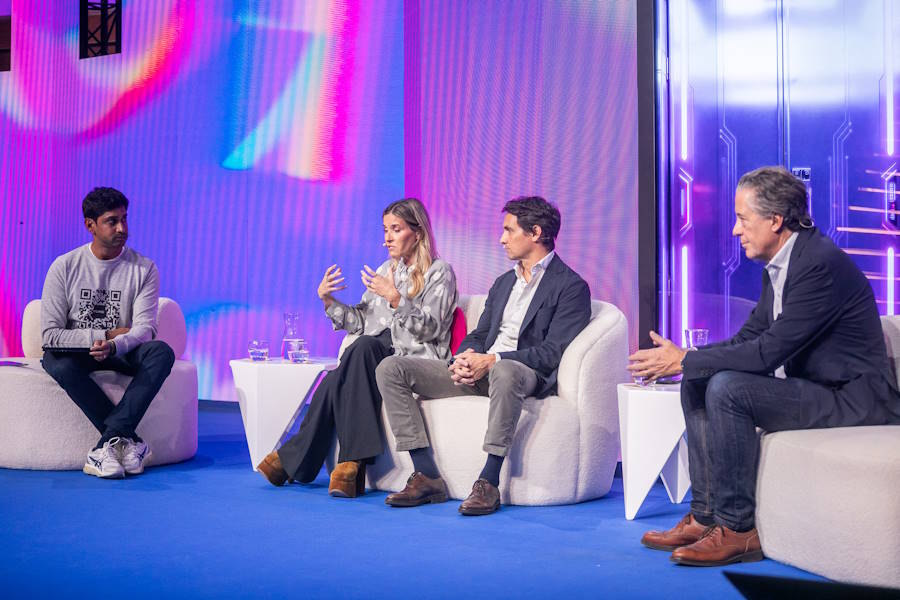 reinvent-the-event-2025-sessões-no-grande-auditório