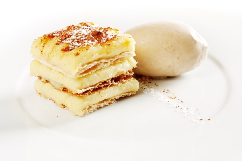 Portuguese sins: Custard Cream Millefeuilles
