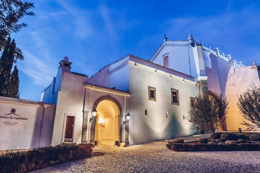 Convento do Espinheiro, in Évora