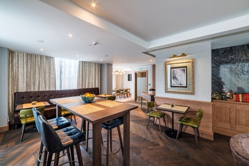 Hotel Crowne Plaza Porto inaugura Club Lounge