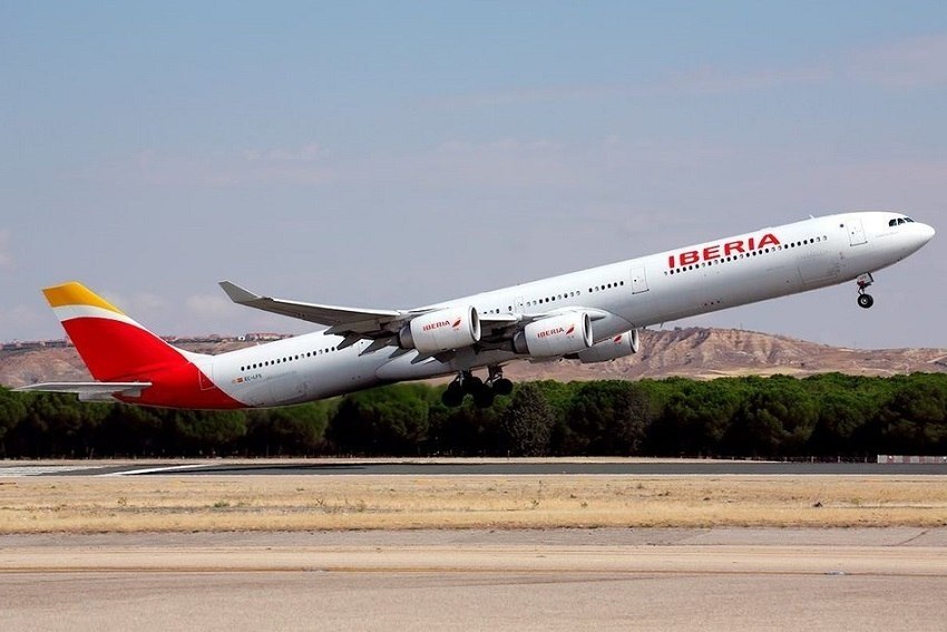 Iberia lança nova rota que liga Madrid aos Açores