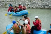 Rafting: adrenalina e espírito de equipa